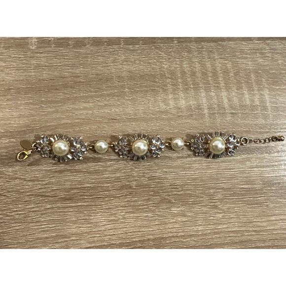 Charming Charlie Pearl & Rhinestone Bracelet Goldtone Lobster Claw Closure Spark - Picture 2 of 10